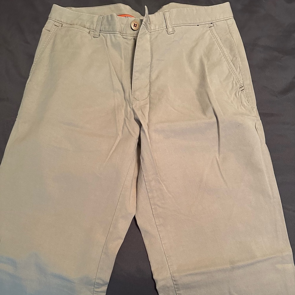 Tommy Bahama Flat Front Slacks Pants Chinos 32x34 Ultra Fine Golf Wear